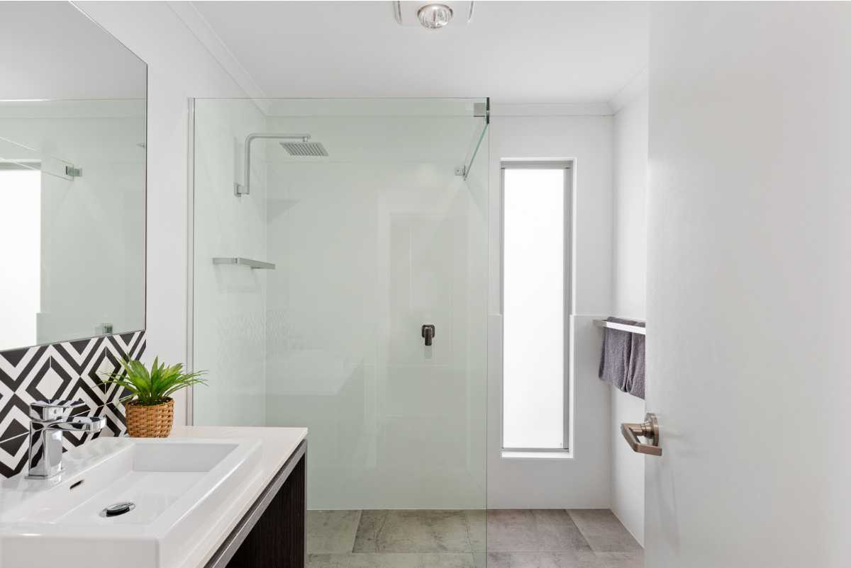 Lakeside Villa 3 Bedroom