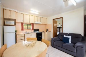 Holiday Unit 6 Berth Interior2